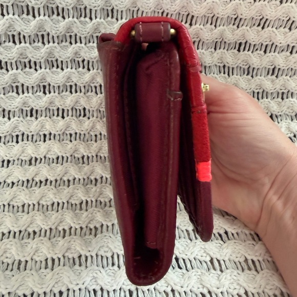 FOSSIL Red Preston Flip Snap Bi-Fold Long Three Tone Leather Zip Wallet - Picture 7 of 13